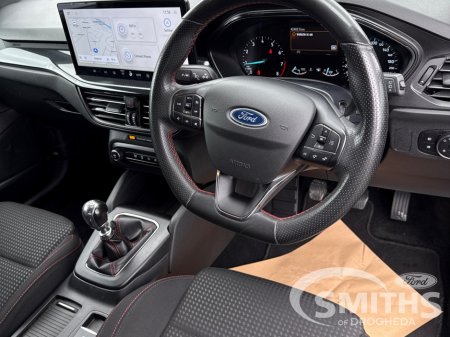 2024 Ford Focus - photo 2