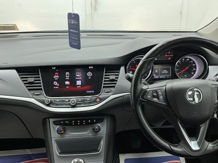 2017 Vauxhall Astra - photo 12
