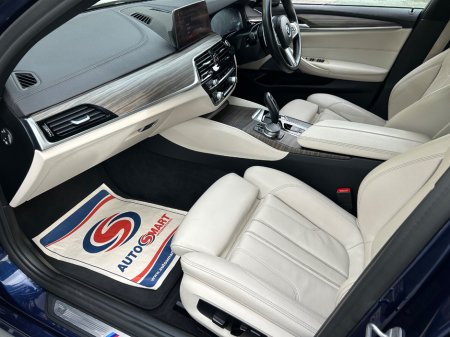 2019 BMW 5-Series - photo 24