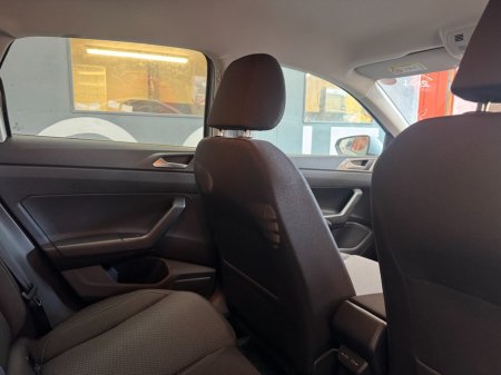 2021 Volkswagen Polo - photo 17