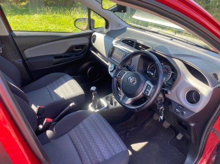 2016 Toyota Yaris - photo 10