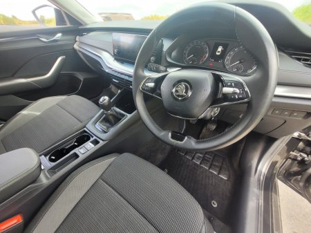 2024 Skoda Octavia - photo 4