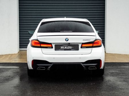2021 BMW 5-Series - photo 6
