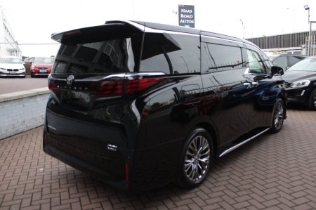 2025 Toyota Alphard - photo 4