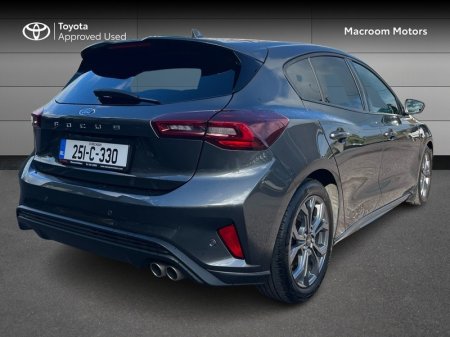 2025 Ford Focus - photo 2