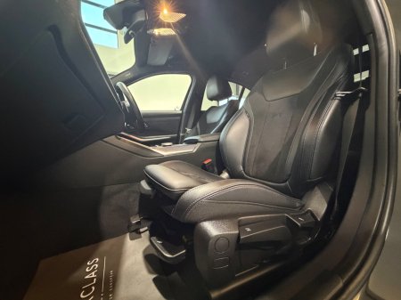 2023 BMW 3-Series - photo 15