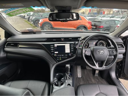 2020 Toyota Camry - photo 13