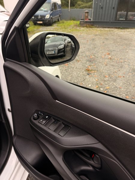 2022 Toyota Yaris - photo 31