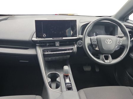 2024 Toyota C-HR - photo 2