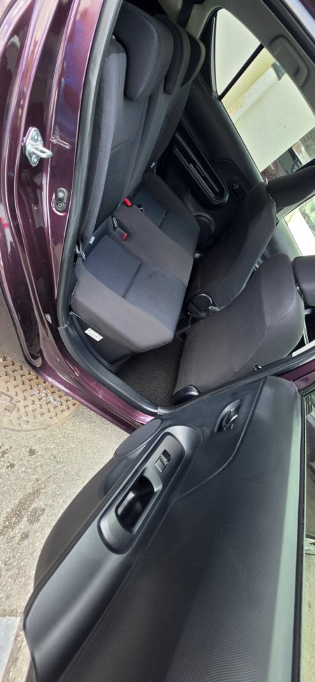 2015 Toyota Aqua - photo 6