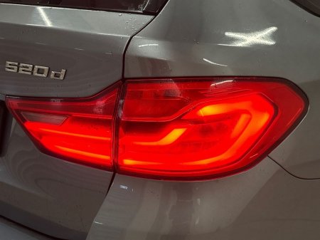 2020 BMW 5-Series - photo 20