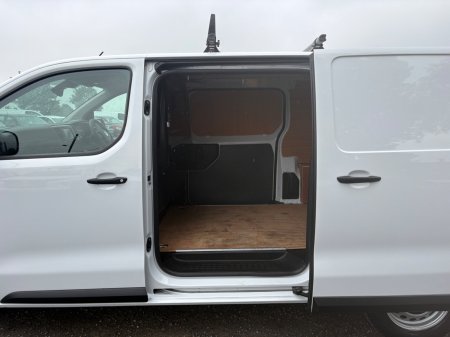 2022 Opel Vivaro - photo 16