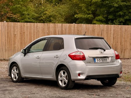 2011 Toyota Auris - photo 16