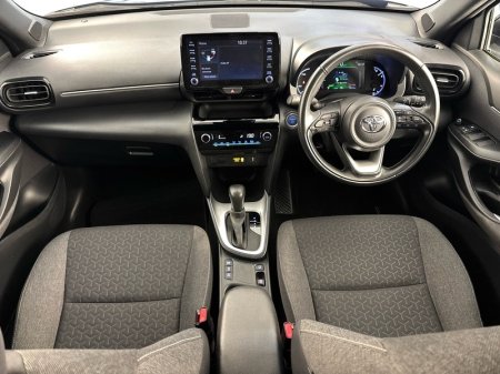 2023 Toyota Yaris Cross - photo 8
