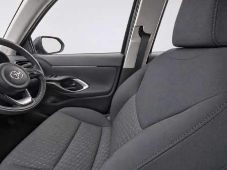 2026 Toyota Yaris Cross - photo 16