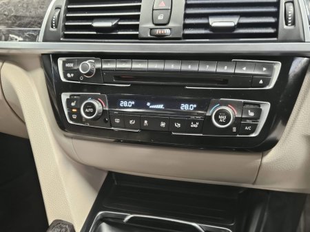 2017 BMW 3-Series - photo 12