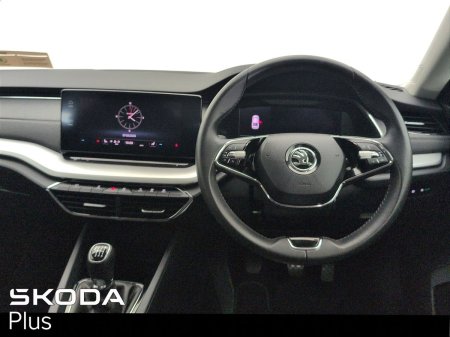 2024 Skoda Octavia - photo 2