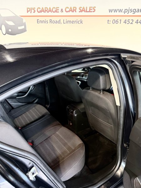 2011 Opel Insignia - photo 9