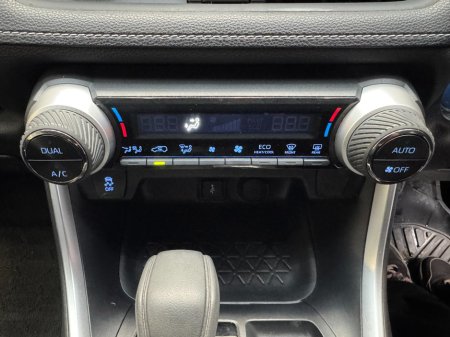 2021 Toyota RAV4 - photo 17