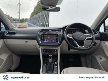 2023 Volkswagen Tiguan Allspace - photo 2