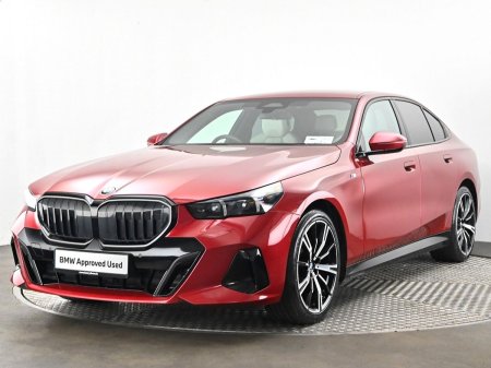 2024 BMW 5-Series - photo 23