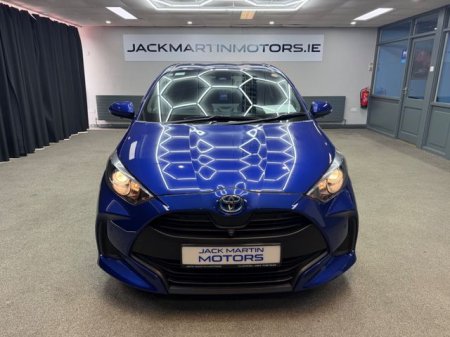 2021 Toyota Yaris - photo 2