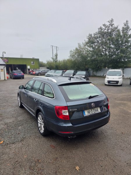 2014 Skoda Superb - photo 11