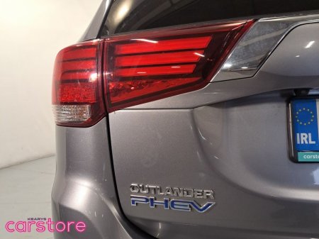 2020 Mitsubishi Outlander - photo 20
