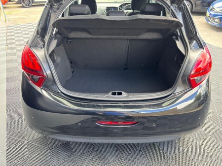 2017 Peugeot 208 - photo 8