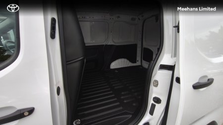 2022 Toyota Proace City - photo 9