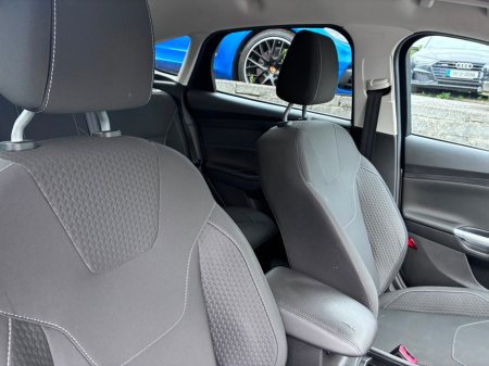 2017 Ford Focus - photo 5