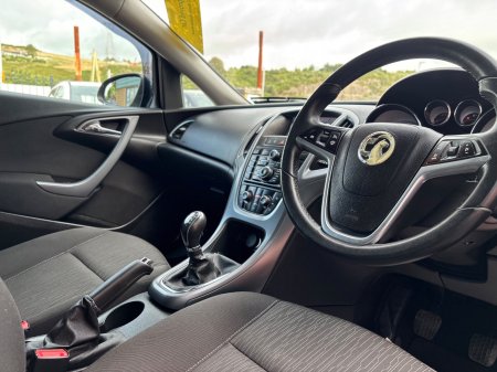 2013 Vauxhall Astra - photo 5