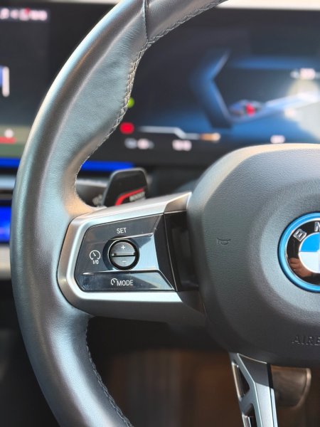 2023 BMW i5 - photo 18
