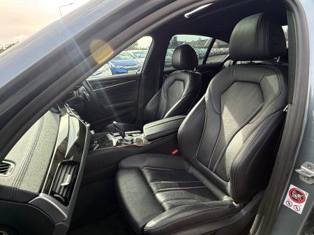2017 BMW 5-Series - photo 16