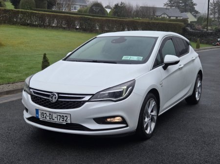 2019 Vauxhall Astra - photo 2
