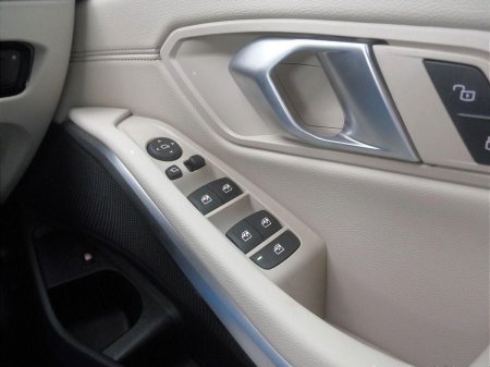 2026 BMW 3-Series - photo 20
