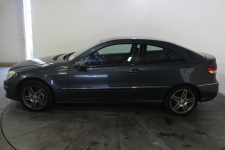 2009 Mercedes-Benz C-Class - photo 8