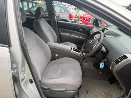 2011 Toyota Prius - photo 16
