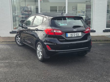 2019 Ford Fiesta - photo 2
