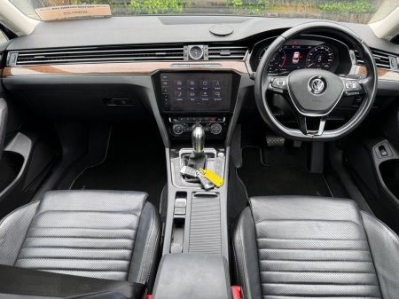 2019 Volkswagen Passat - photo 10