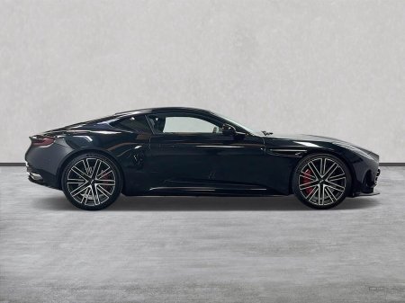 2025 Aston Martin DB12 - photo 3