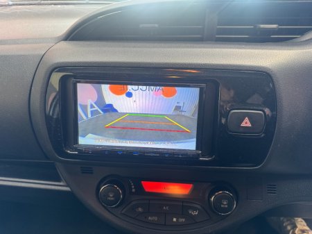 2019 Toyota Vitz - photo 9