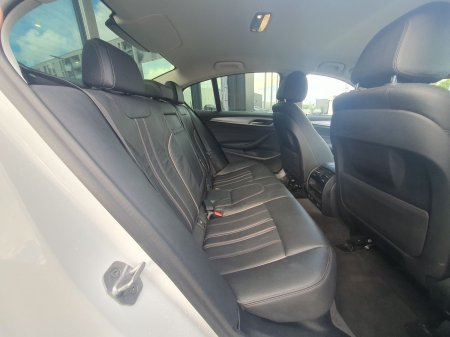 2021 BMW 5-Series - photo 10