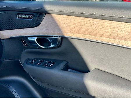 2025 Volvo XC90 - photo 16