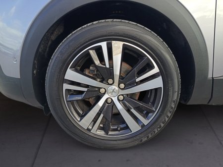2018 Peugeot 5008 - photo 15