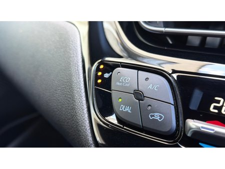 2019 Toyota C-HR - photo 24