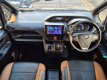 2016 Toyota Noah - photo 9