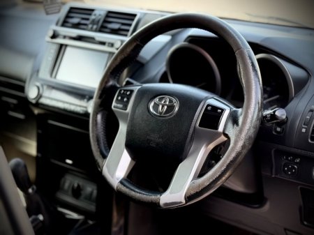 2016 Toyota Land Cruiser - photo 8