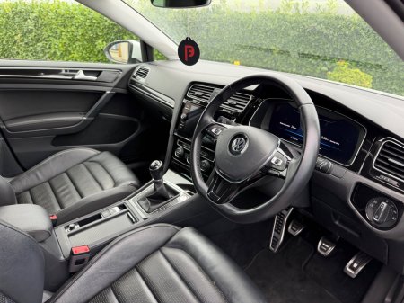 2020 Volkswagen Golf - photo 11