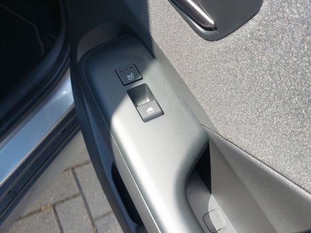2025 Hyundai KONA - photo 23